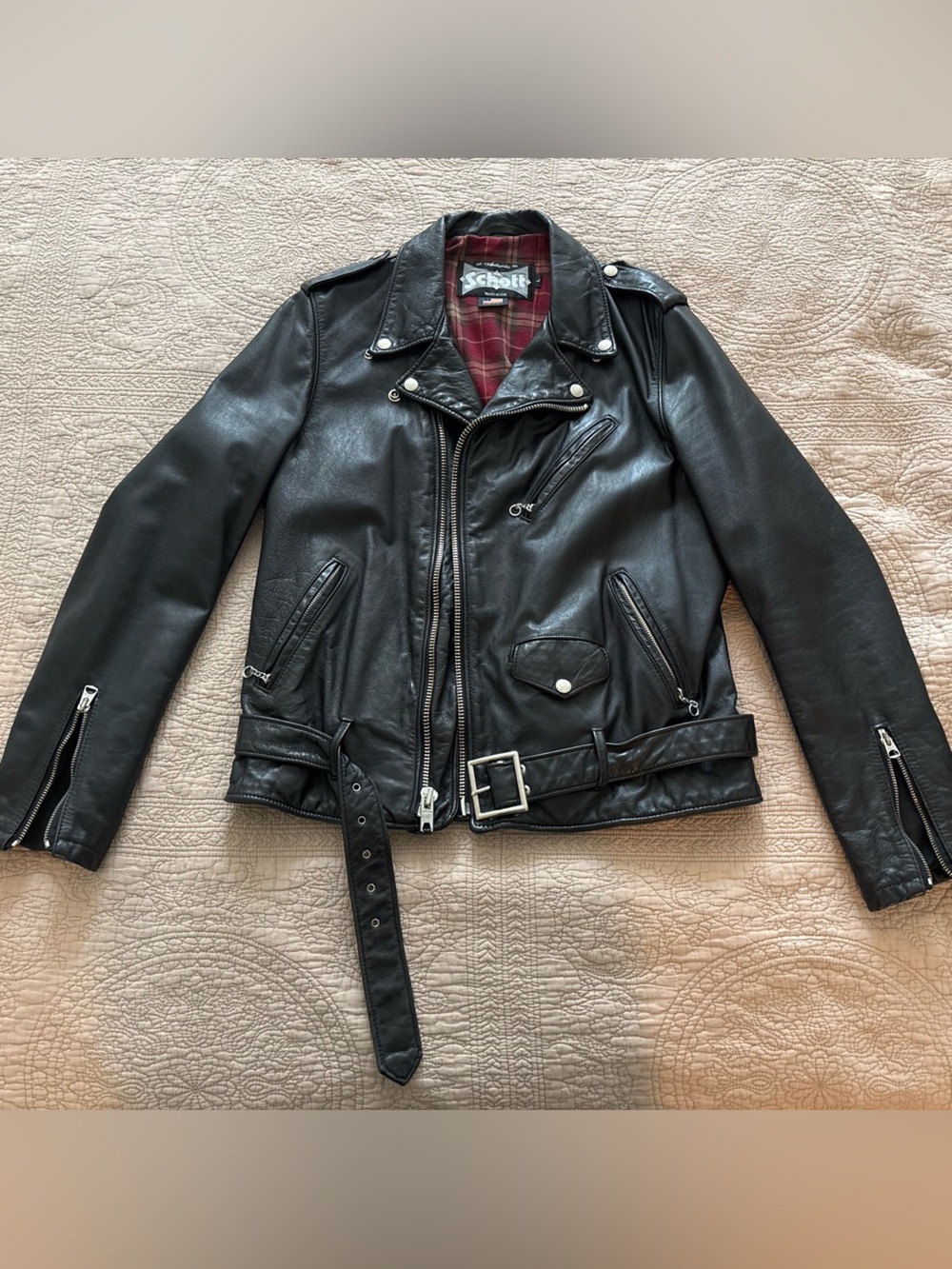 Schott NYV 626VN like new tried one time size L